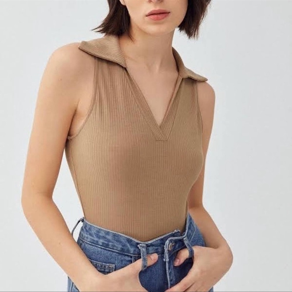 Le Lis Maroon Burgundy Ribbed Knit Collared Sleeveless Fitted Bodysuit Tank Top